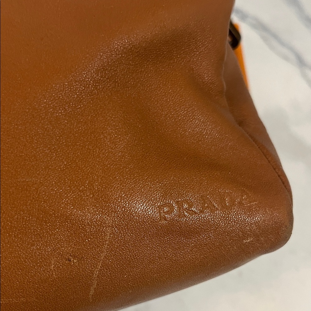 🦋 Prada Limited Edition Shoulder Bag - Picture 4 of 15